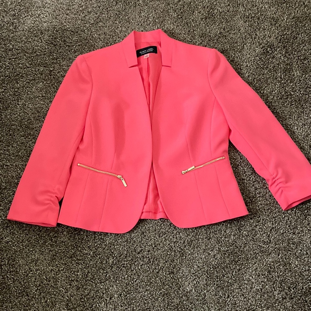 Black Label, coral 3/4 sleeve blazer size 4